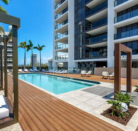 Qube Broadbeach - Accommodation Mount Tamborine