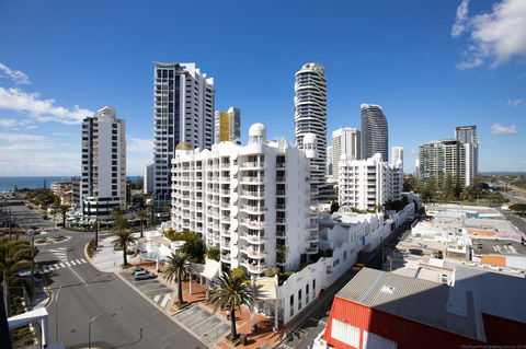 Qube Broadbeach - Accommodation Mount Tamborine 10