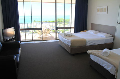 Ocean Views At Whitsunday Terraces Resort - Accommodation Mount Tamborine 11