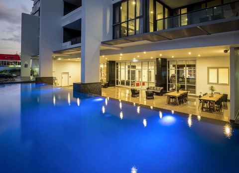 Synergy Broadbeach - Official - Accommodation Mount Tamborine 0