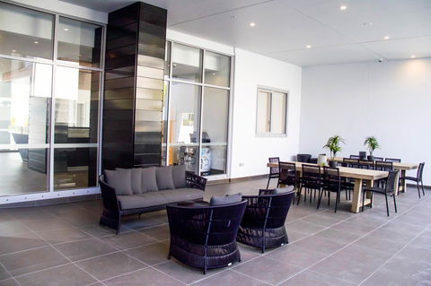 Synergy Broadbeach - Official - Accommodation Mount Tamborine 21