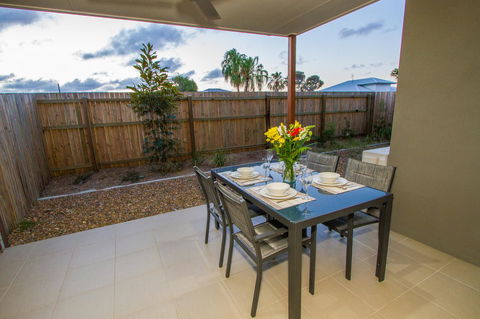 Agnes Sails - Accommodation Mount Tamborine 4