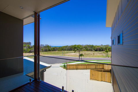 Agnes Sails - Accommodation Mount Tamborine 40