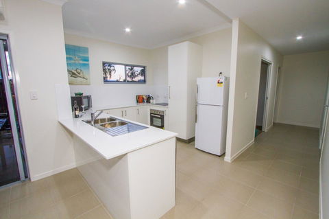 Agnes Sails - Accommodation Mount Tamborine 3