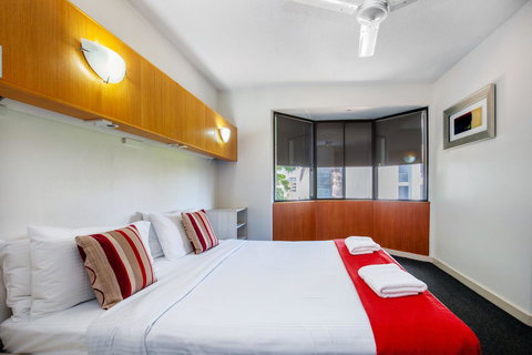 Tiki Hotel Apartments Surfers Paradise - Accommodation Mount Tamborine 1