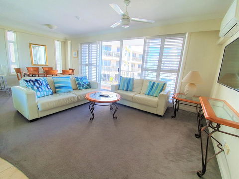 Broadbeach Holiday Apartments - Accommodation Mount Tamborine 17