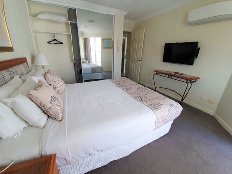 Broadbeach Holiday Apartments - Accommodation Mount Tamborine 13