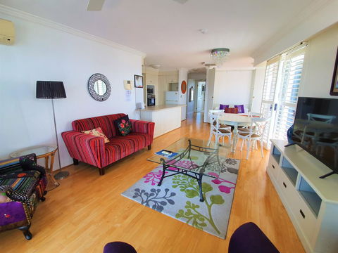 Broadbeach Holiday Apartments - Accommodation Mount Tamborine 22