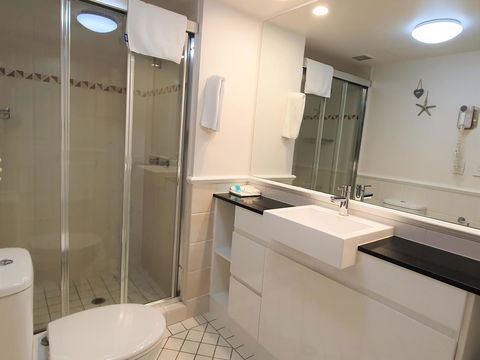 Broadbeach Holiday Apartments - Accommodation Mount Tamborine 5