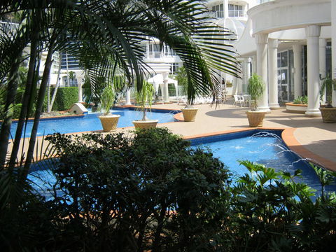 Broadbeach Holiday Apartments - Accommodation Mount Tamborine 2