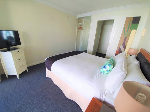 Broadbeach Holiday Apartments - Accommodation Mount Tamborine 27