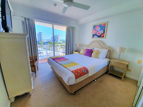Broadbeach Holiday Apartments - Accommodation Mount Tamborine 20