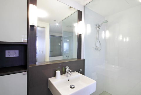 Monaco Caloundra - Accommodation Mount Tamborine 24