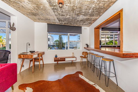 The Pink Hotel Coolangatta - Accommodation Mount Tamborine 5