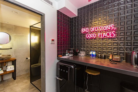 The Pink Hotel Coolangatta - Accommodation Mount Tamborine 15