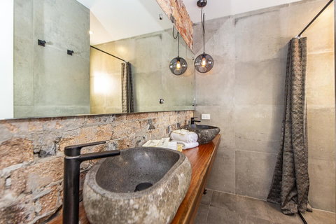 The Pink Hotel Coolangatta - Accommodation Mount Tamborine 8