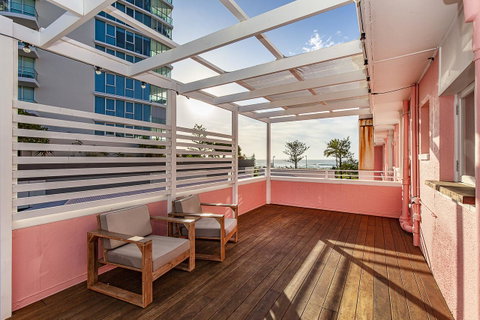 The Pink Hotel Coolangatta - Accommodation Mount Tamborine 30