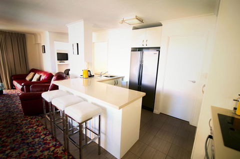 Grosvenor Beachfront Apartments Surfers Paradise - Accommodation Mount Tamborine 4