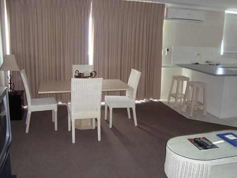 Grosvenor Beachfront Apartments Surfers Paradise - Accommodation Mount Tamborine 26