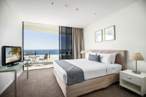 The Wave Resort - Accommodation Mount Tamborine 10