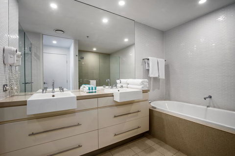 The Wave Resort - Accommodation Mount Tamborine 7