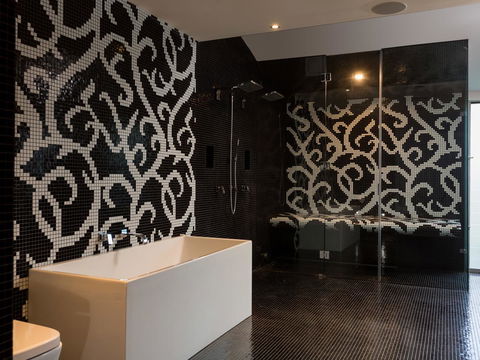 Rumrunner Resort - Accommodation Mount Tamborine 26