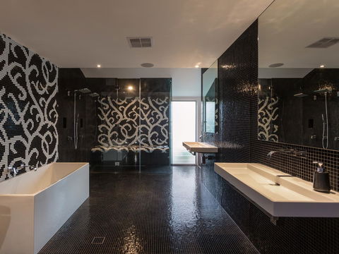 Rumrunner Resort - Accommodation Mount Tamborine 25