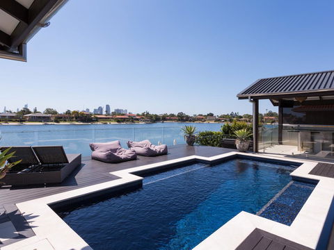 Rumrunner Resort - Accommodation Mount Tamborine 4