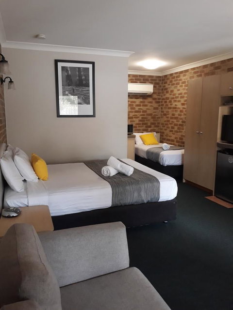 Country Gardens Motor Inn - Accommodation Mount Tamborine 3