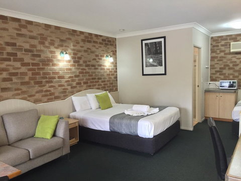 Country Gardens Motor Inn - Accommodation Mount Tamborine 8