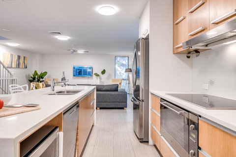 Coolum At The Beach - Accommodation Mount Tamborine 23