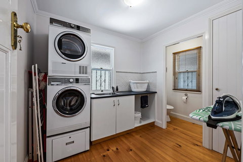 Frangipani House - Accommodation Mount Tamborine 21