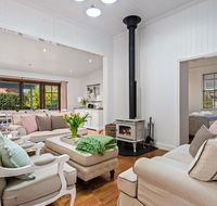 Frangipani House - Accommodation Mount Tamborine