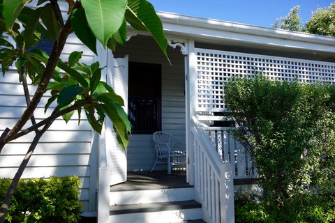 Frangipani House - Accommodation Mount Tamborine 1