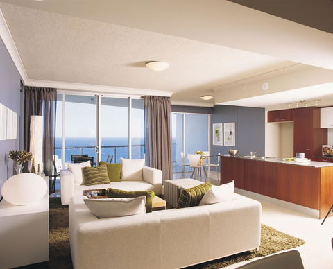 The Towers Of Chevron Renaissance - Holidays Gold Coast - Accommodation Mount Tamborine 28