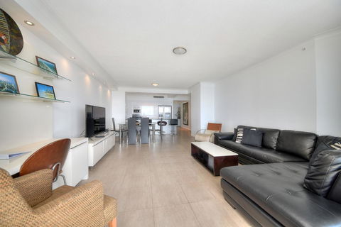 The Towers Of Chevron Renaissance - Holidays Gold Coast - Accommodation Mount Tamborine 21