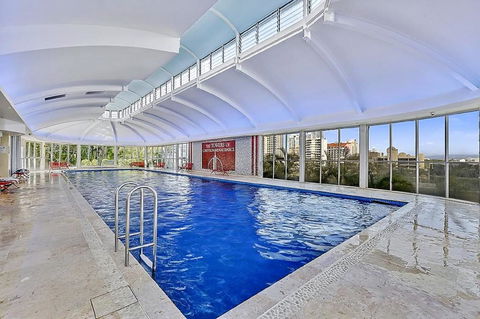 The Towers Of Chevron Renaissance - Holidays Gold Coast - Accommodation Mount Tamborine 9