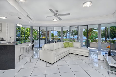Vision Apartments - Accommodation Mount Tamborine 7