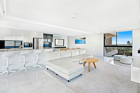 ULTIQA Beach Haven On Broadbeach - Accommodation Mount Tamborine 3