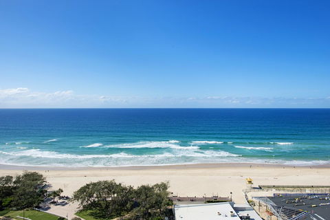 ULTIQA Air On Broadbeach - Accommodation Mount Tamborine 10