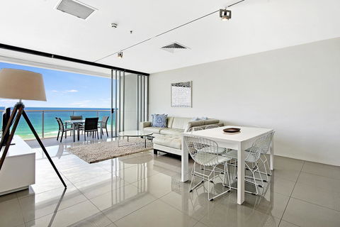 ULTIQA Air On Broadbeach - Accommodation Mount Tamborine 29