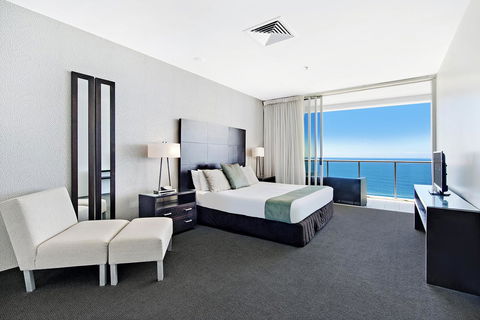 ULTIQA Air On Broadbeach - Accommodation Mount Tamborine 8