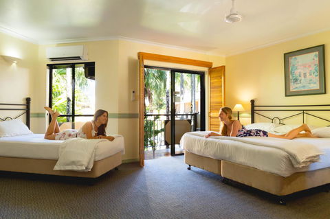 Palm Royale Cairns - Accommodation Mount Tamborine 22