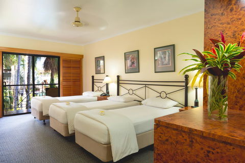 Palm Royale Cairns - Accommodation Mount Tamborine 24