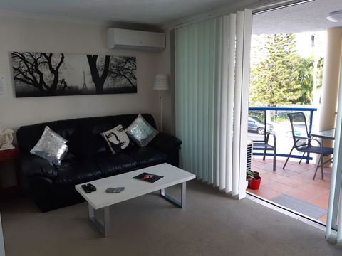 Surfers Beach Resort One - Accommodation Mount Tamborine 2