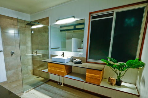 The Summit 1770 - Accommodation Mount Tamborine 6