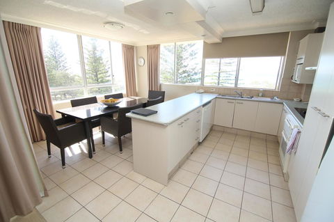 Oceania On Burleigh Beach - Accommodation Mount Tamborine 5