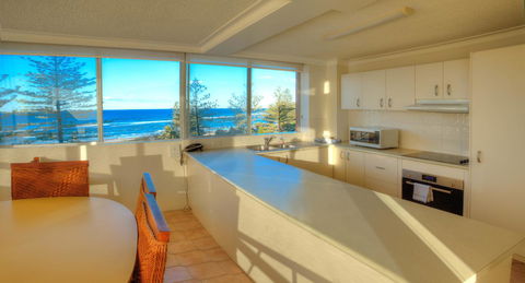 Oceania On Burleigh Beach - Accommodation Mount Tamborine 3