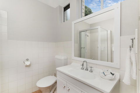 The Robert Towns - Accommodation Mount Tamborine 5