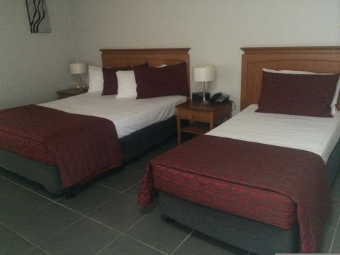 The Robert Towns - Accommodation Mount Tamborine 23